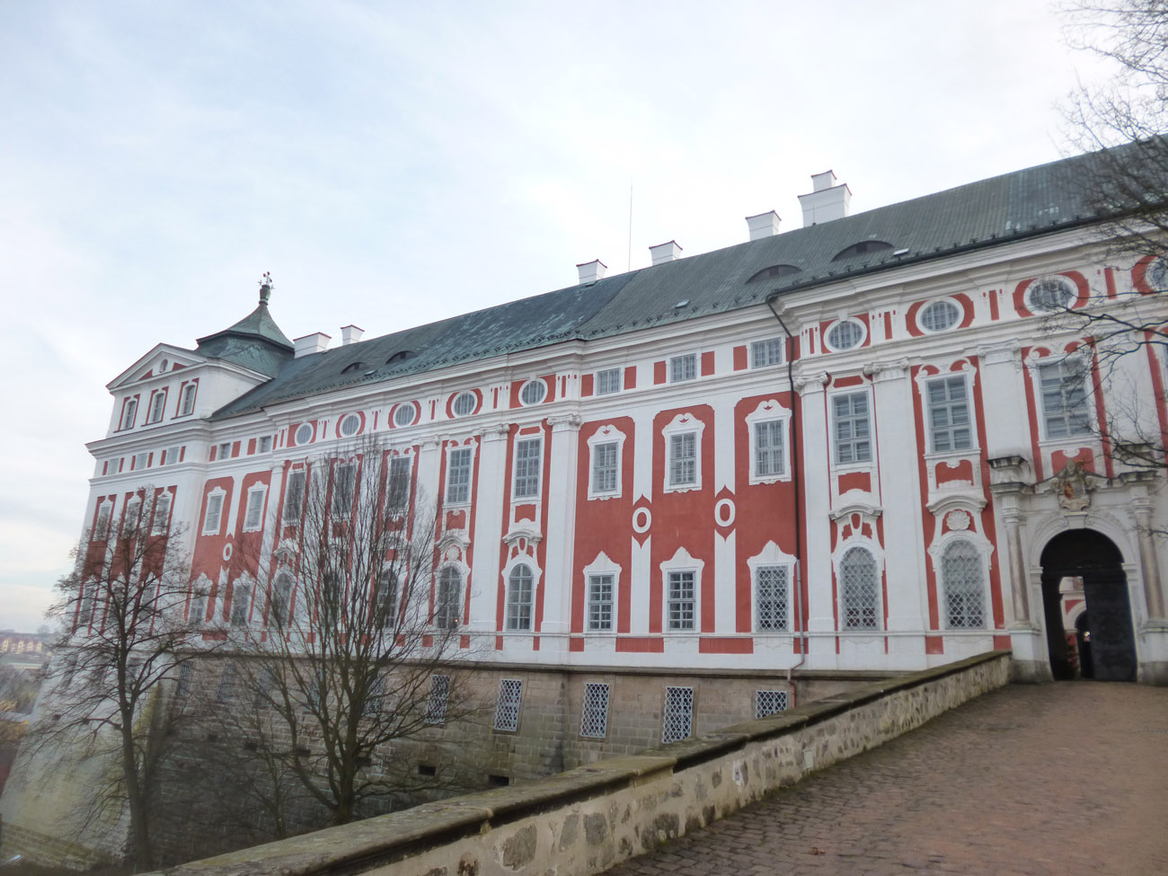 Piotr Szmidt i Krzysztof Kaszub zaprowadzą turystów „Szlakiem mało znanych strzegomian” do Czech [FOTO] 